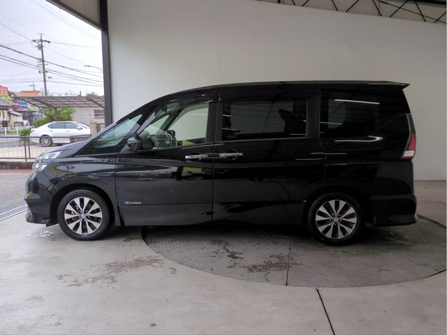 NISSAN SERENA  WG 2017