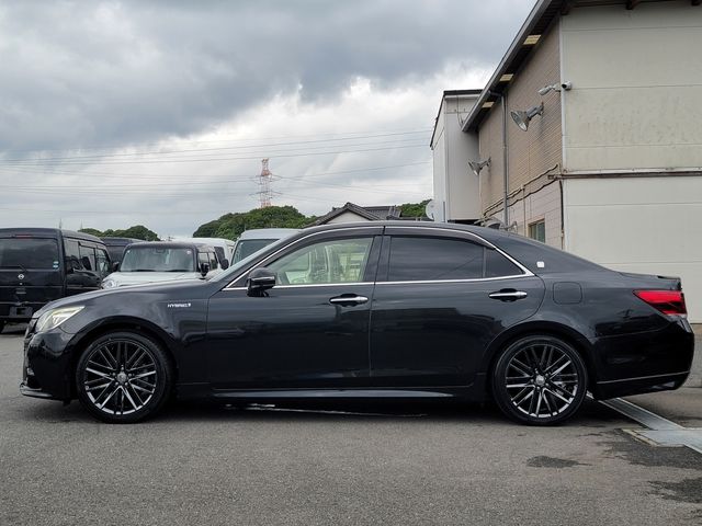TOYOTA CROWN sedan hybrid 2014