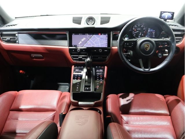 PORSCHE PORSCHE Macan 2023