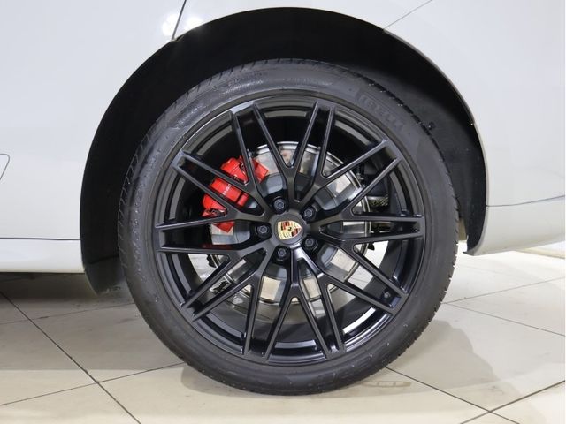 PORSCHE PORSCHE Macan 2023