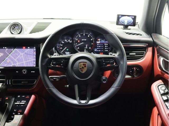 PORSCHE PORSCHE Macan 2023