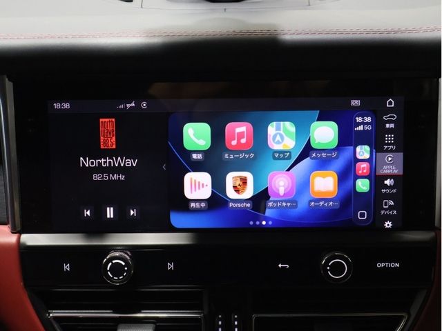 PORSCHE PORSCHE Macan 2023