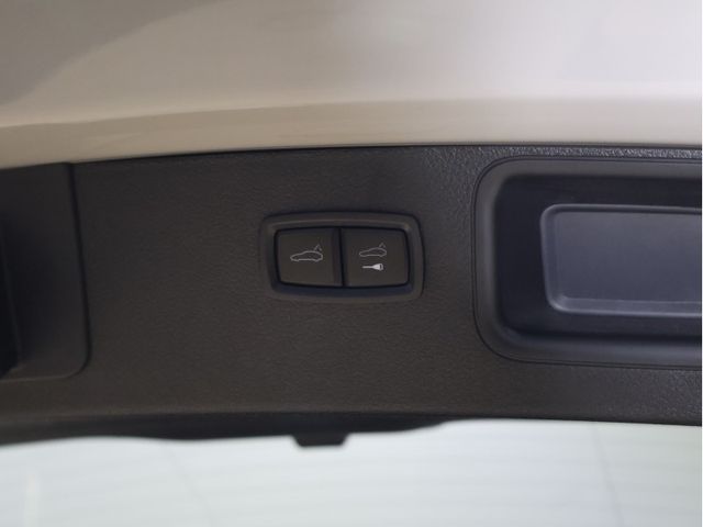 PORSCHE PORSCHE Macan 2023