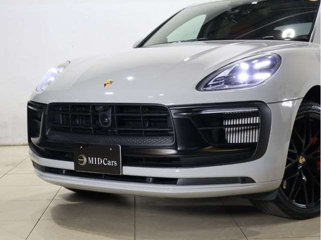 PORSCHE PORSCHE Macan 2023