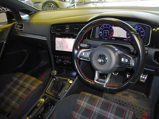 VOLKSWAGEN VOLKSWAGEN GOLF GTI 2017