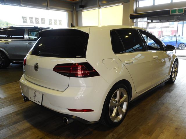 VOLKSWAGEN VOLKSWAGEN GOLF GTI 2017