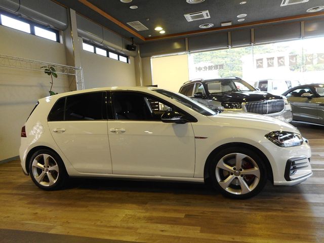 VOLKSWAGEN VOLKSWAGEN GOLF GTI 2017