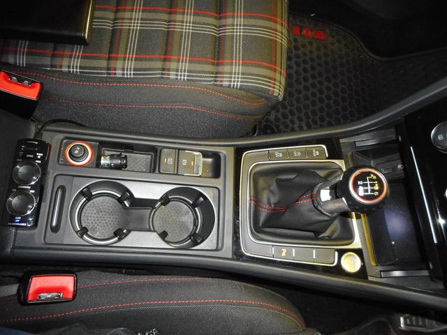 VOLKSWAGEN VOLKSWAGEN GOLF GTI 2017