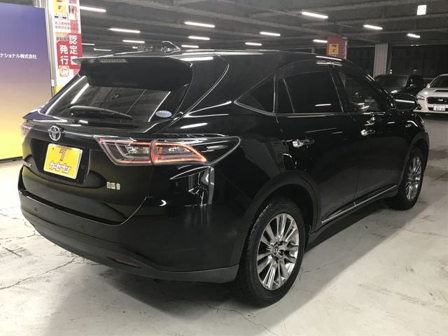 TOYOTA HARRIER HYBRID 2017