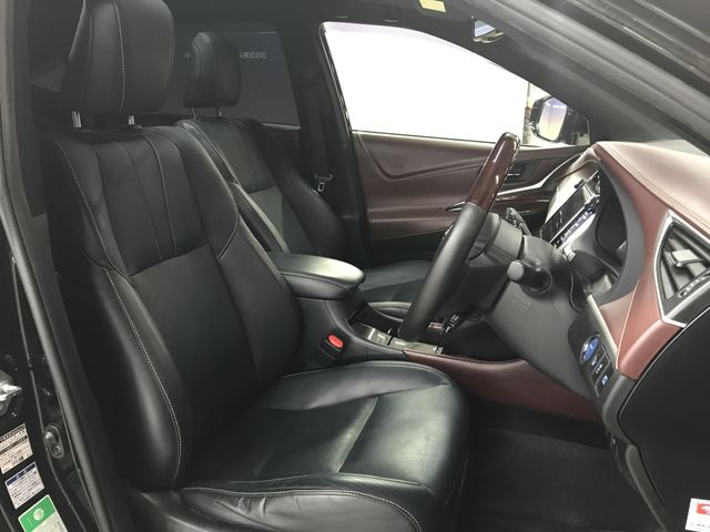 TOYOTA HARRIER HYBRID 2017