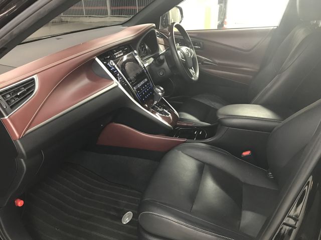 TOYOTA HARRIER HYBRID 2017