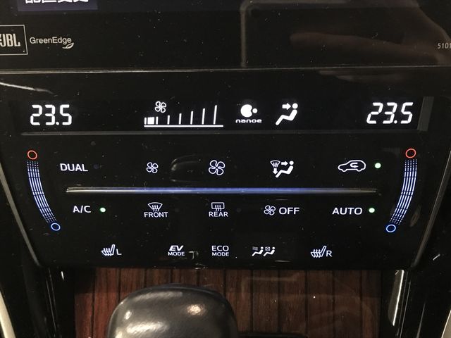 TOYOTA HARRIER HYBRID 2017