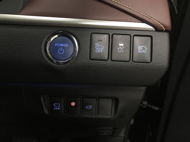 TOYOTA HARRIER HYBRID 2017