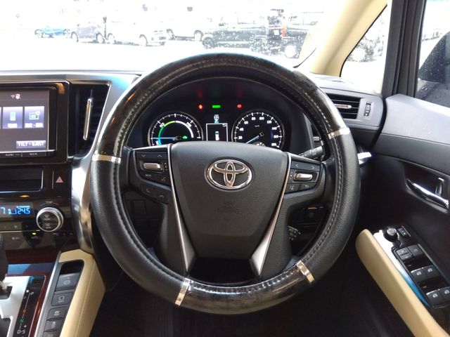 TOYOTA ALPHARD hybrid 4WD 2015