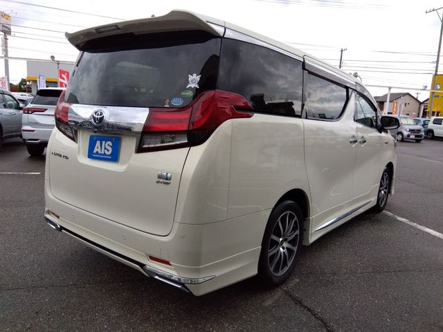 TOYOTA ALPHARD hybrid 4WD 2015