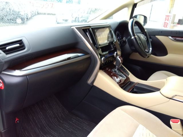 TOYOTA ALPHARD hybrid 4WD 2015