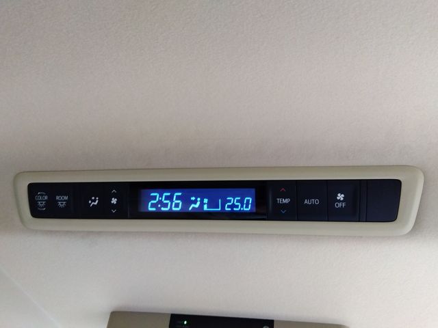 TOYOTA ALPHARD hybrid 4WD 2015