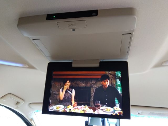 TOYOTA ALPHARD hybrid 4WD 2015