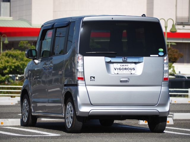 HONDA N BOX 2017