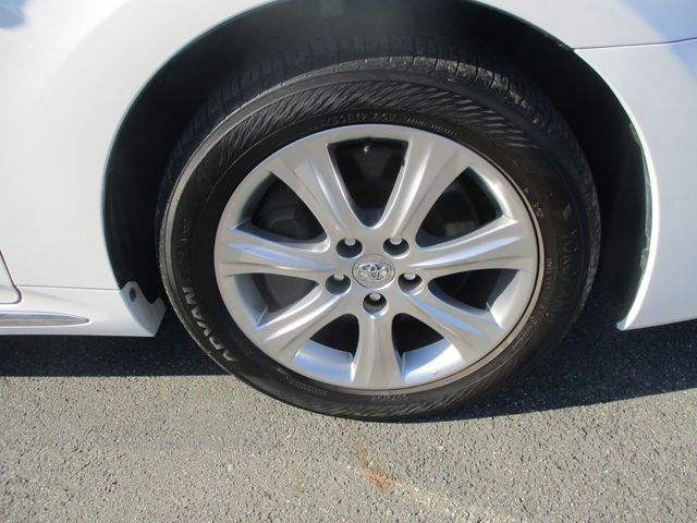 TOYOTA CROWN MAJESTA 2010