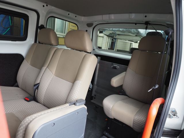 NISSAN NV200 VANETTE van 2018