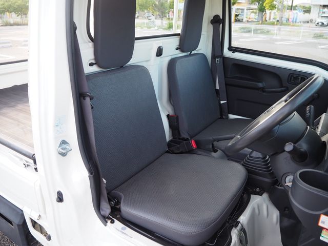 DAIHATSU HIJET truck 2016