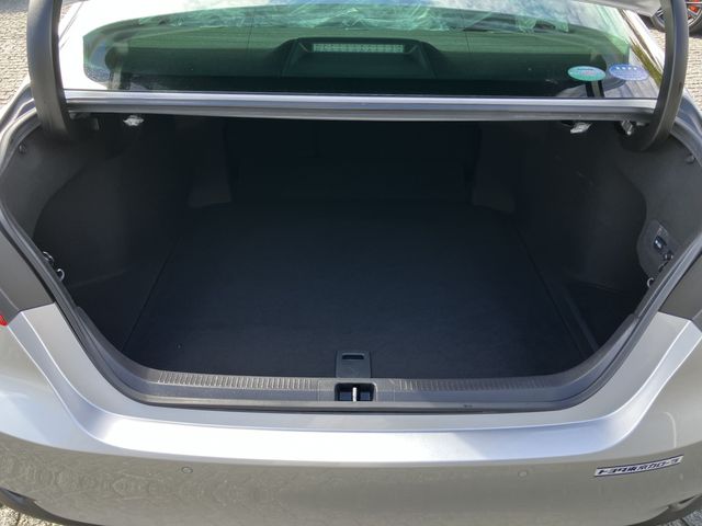 TOYOTA CAMRY HYBRID 2018