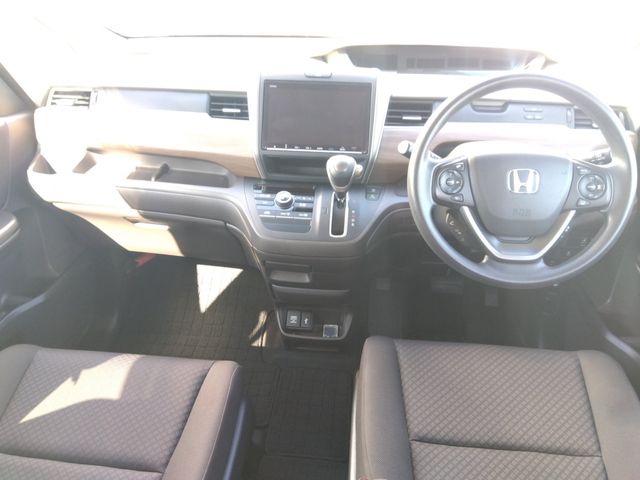 HONDA FREED 2019