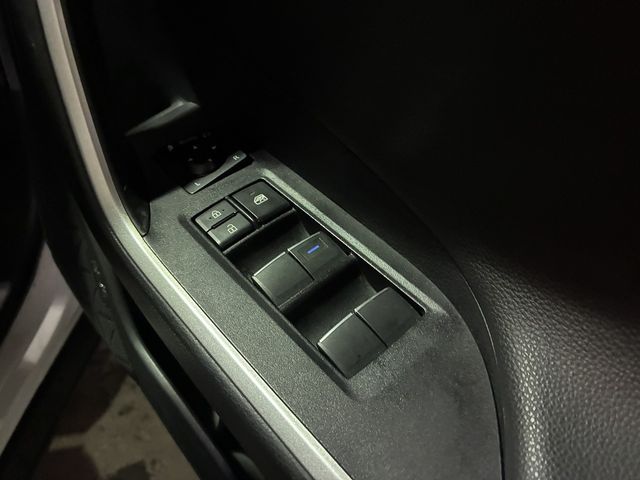 TOYOTA RAV4 4WD 2019