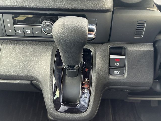 HONDA N BOX CUSTOM 4WD 2025