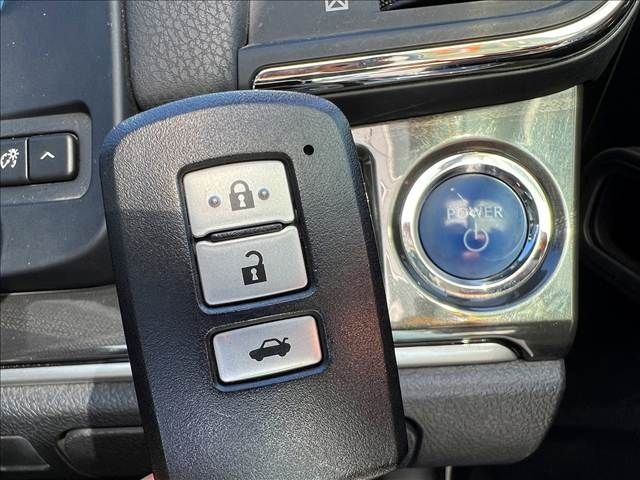 TOYOTA CROWN sedan hybrid 2014