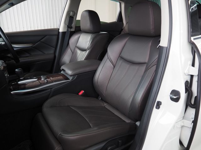 NISSAN FUGA HYBRID 2016