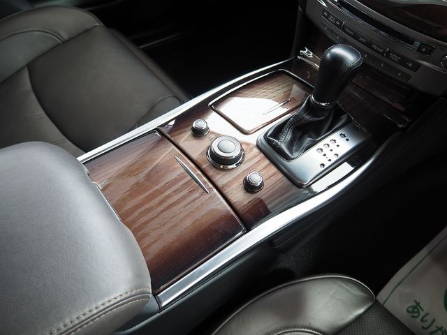 NISSAN FUGA HYBRID 2016