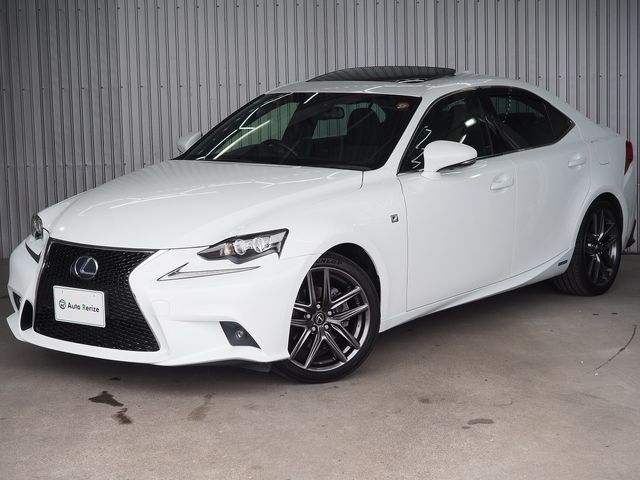 TOYOTA LEXUS IS300h 2014