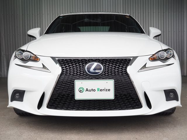 TOYOTA LEXUS IS300h 2014