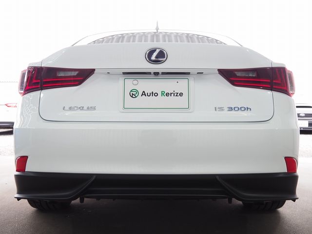 TOYOTA LEXUS IS300h 2014