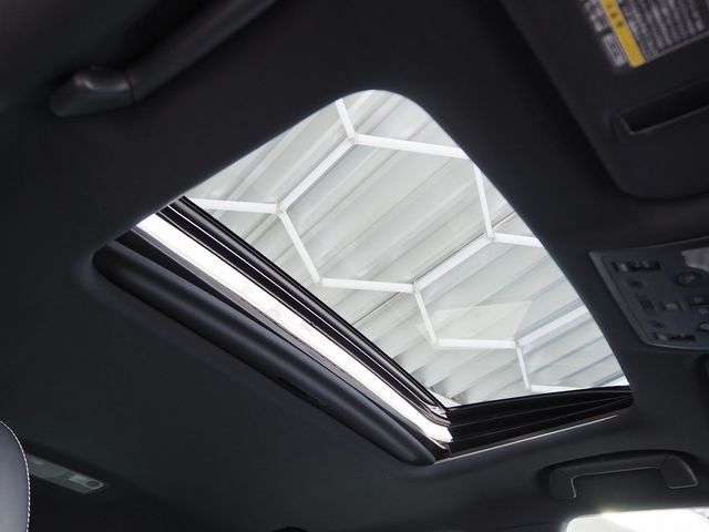 TOYOTA LEXUS IS300h 2014