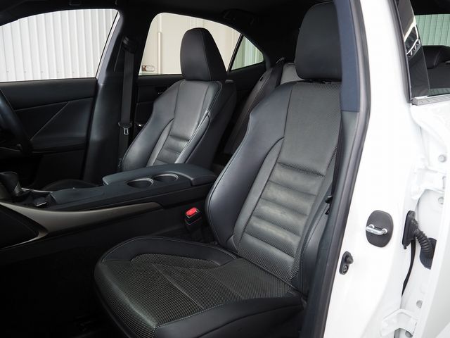 TOYOTA LEXUS IS300h 2014