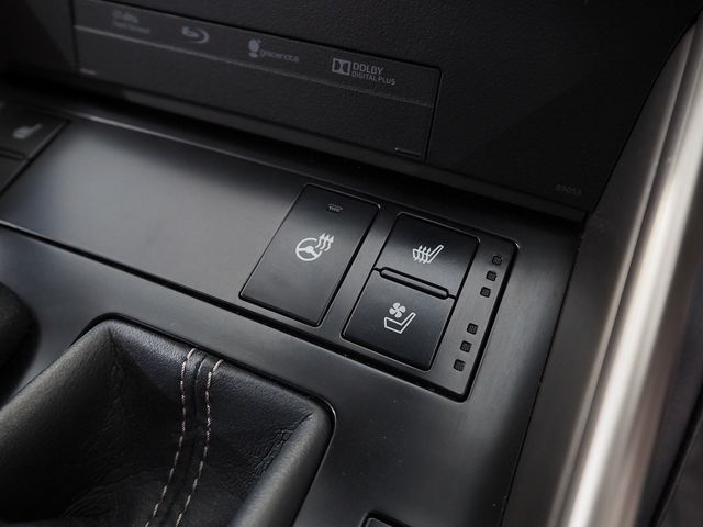 TOYOTA LEXUS IS300h 2014