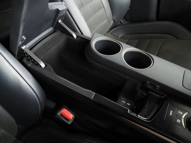 TOYOTA LEXUS IS300h 2014