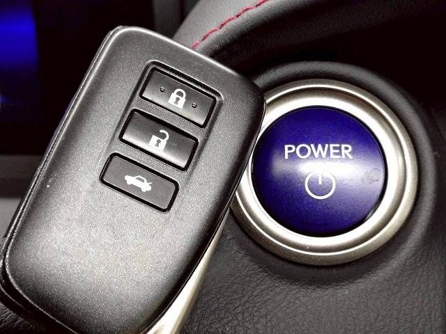 TOYOTA LEXUS RC300h 2016