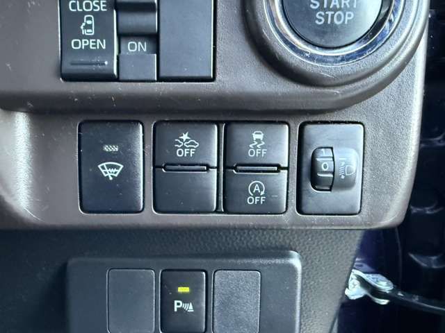 TOYOTA ROOMY 4WD 2021