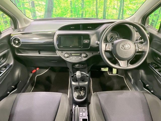 TOYOTA VITZ HYBRID 2018