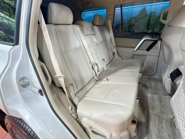 TOYOTA LANDCRUISER PRADO 2023