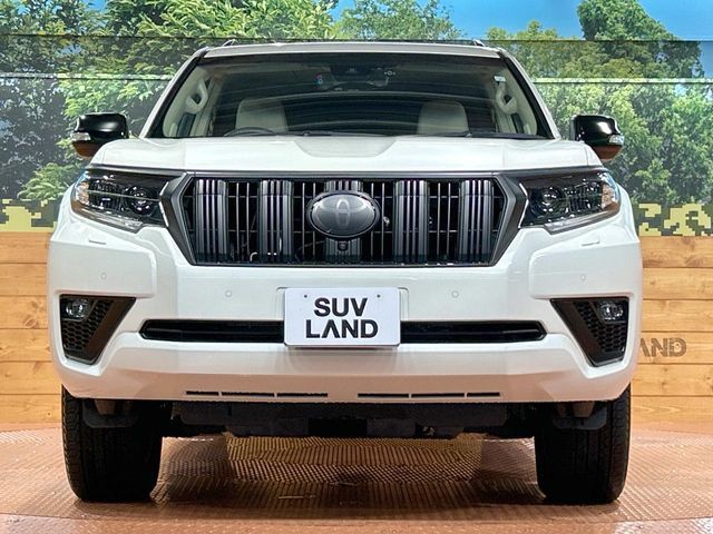 TOYOTA LANDCRUISER PRADO 2023