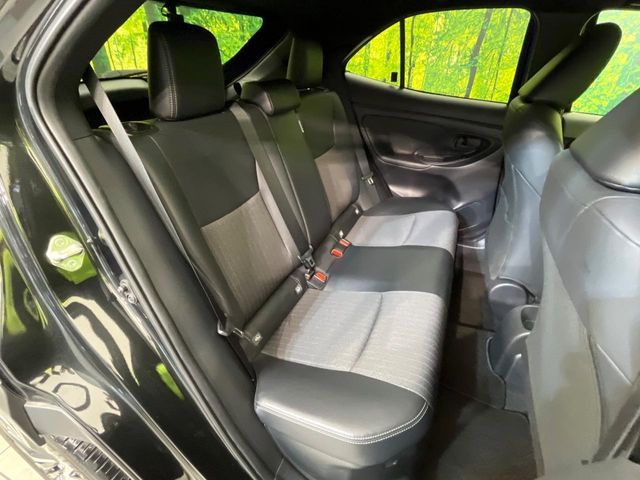 TOYOTA YARIS CROSS HYBRID 2023