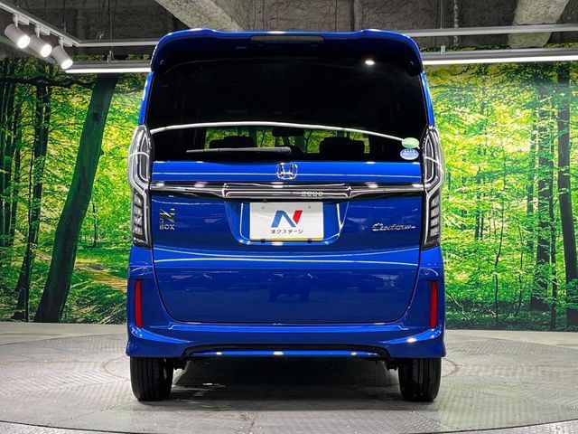 HONDA N BOX CUSTOM 2017