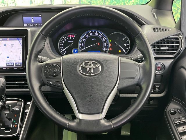TOYOTA ESQUIRE 2016