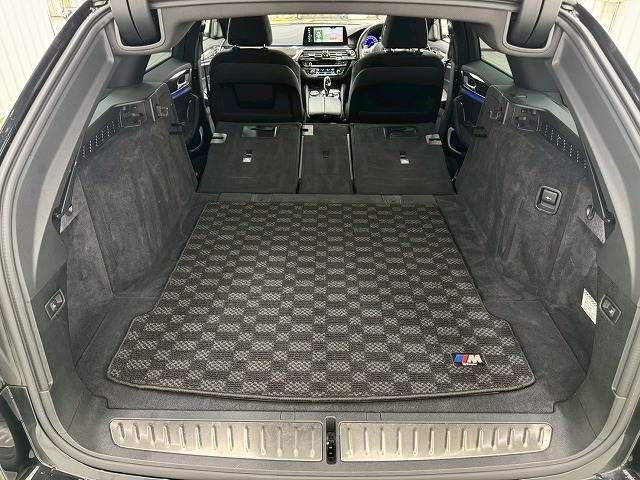 BMW BMW 5series TOURING 2018