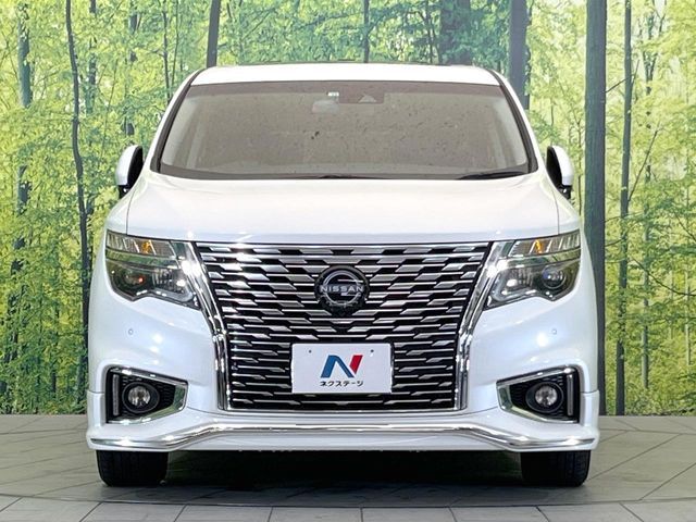 NISSAN ELGRAND 2022